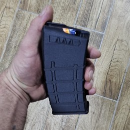 Caricatore AR-15 Contenitore per batterie AA e AAA - Price: €25 - 