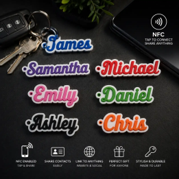 Personalizovaný NFC přívěsek na klíče se jménem na míru